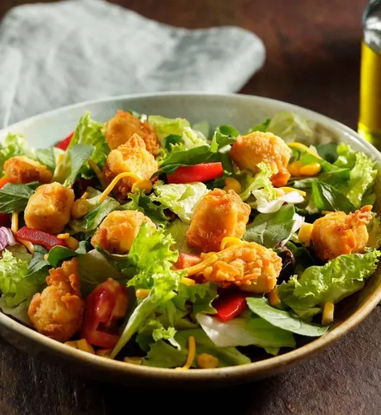 Çıtır Tavuklu Salata