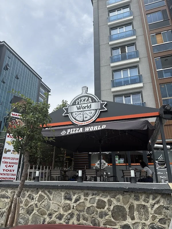 Pizza World
