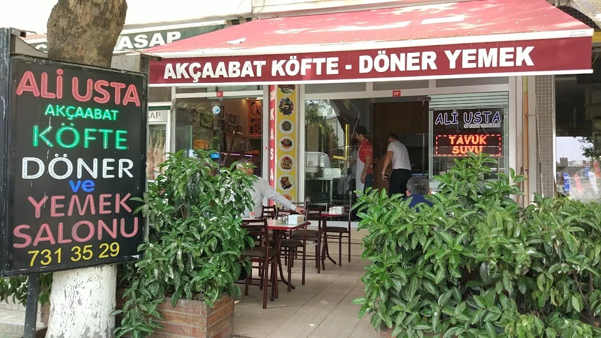 Ali Usta Döner Köfte Sulu Yemek Salonu