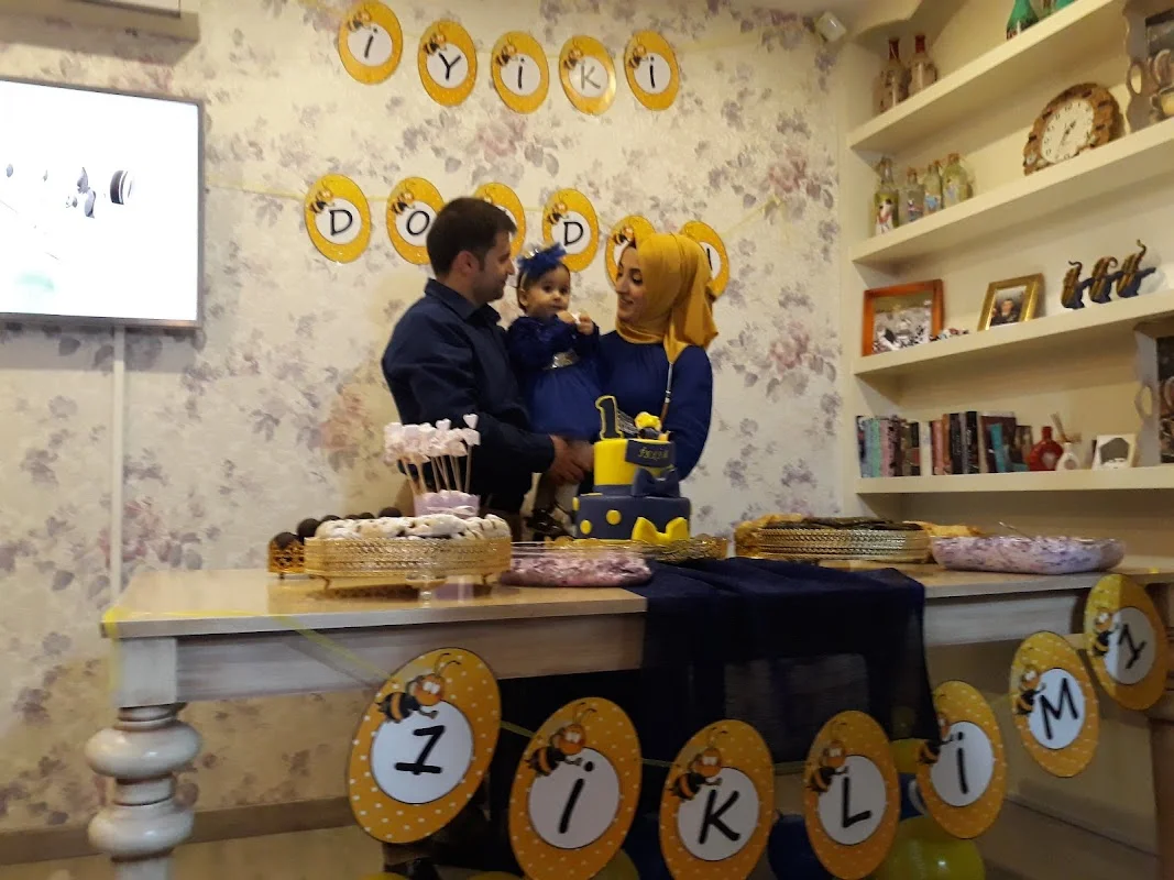 Miss Lida Cafe