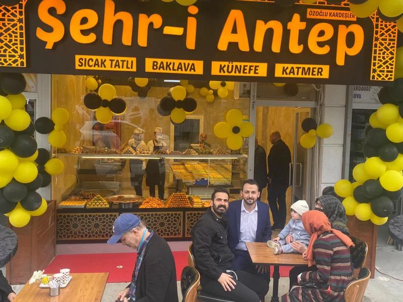 ŞEHRİ ANTEP HADIMKÖY KÜNEFE BAKLAVA ve SICAK TATLI