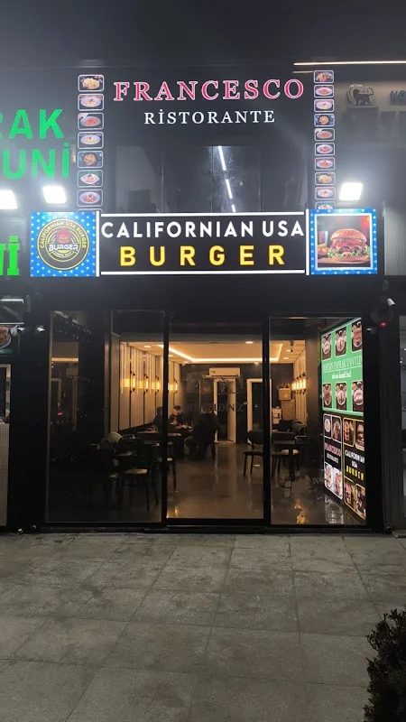 Californian USA Burger Esenkent Şubesi