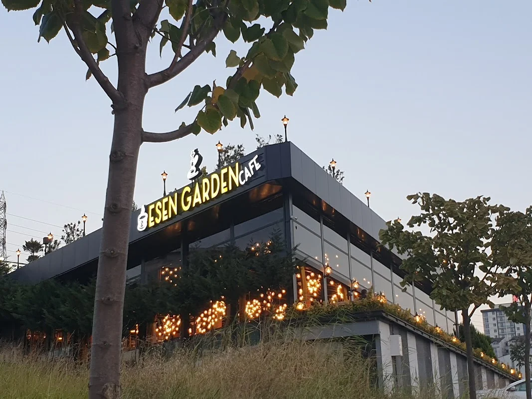 The garden cafe