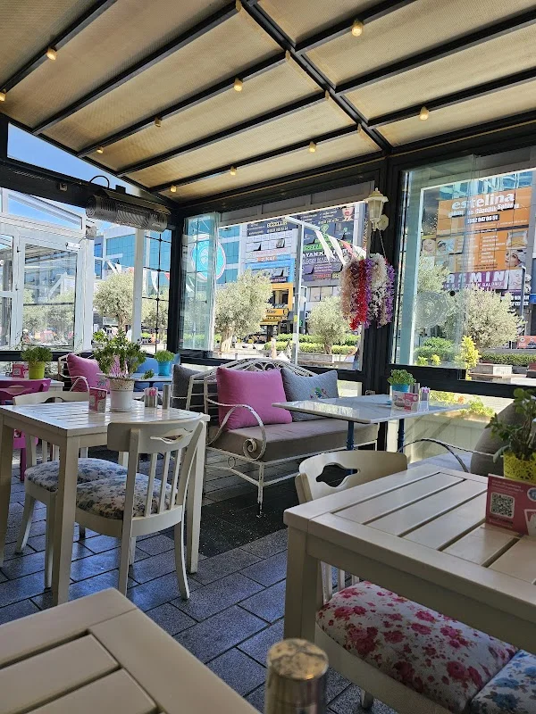 Alaçatı Muhallebicisi City Center AVM