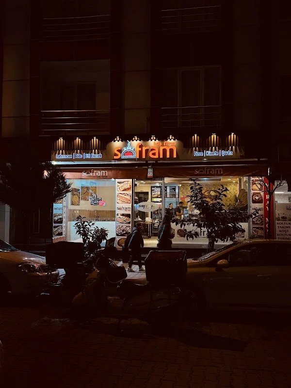 Sofram Taş Frın Pide ve Lahmacun Salonu.