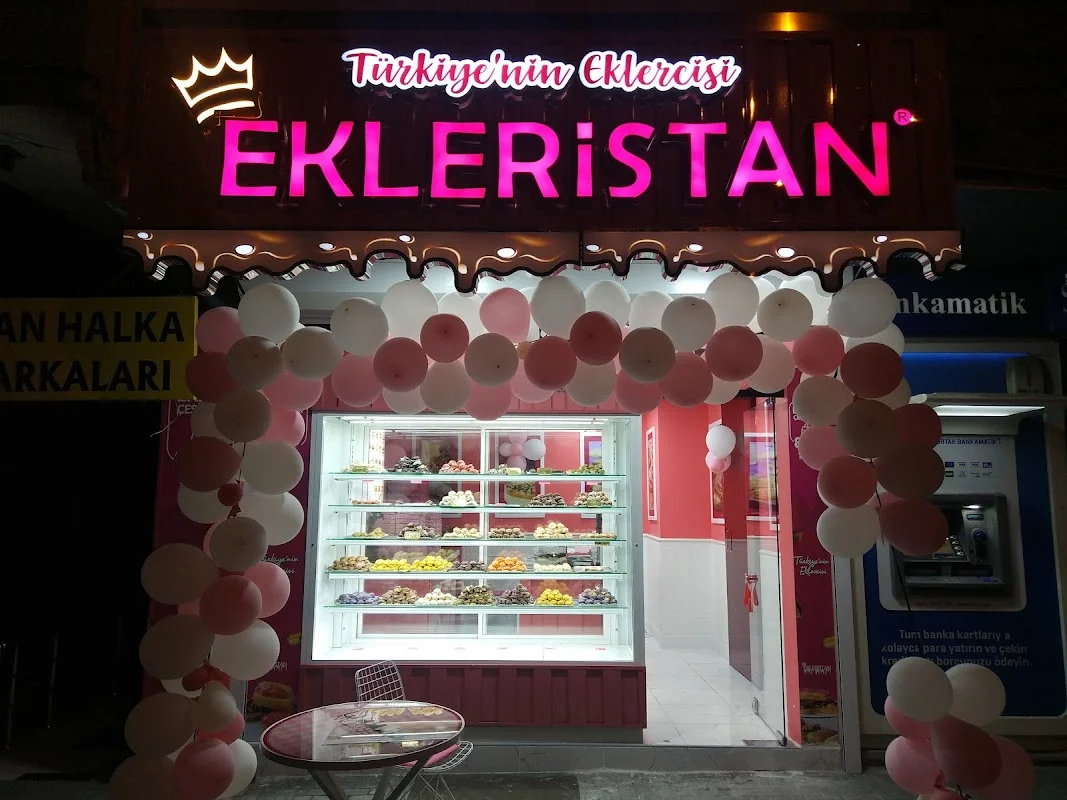 Esra Pastanesi