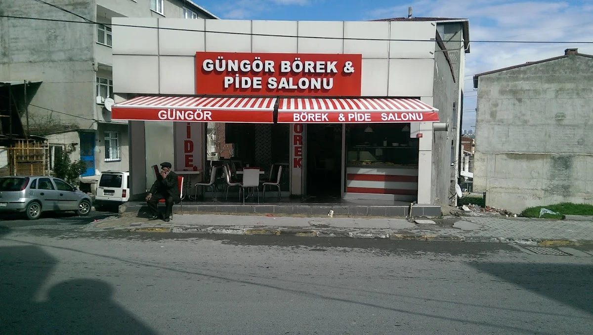 yakışıklı poğaçacı