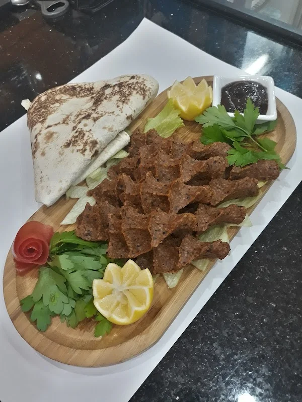 ABUZERUSTA ÇİĞKÖFTE AVCILAR