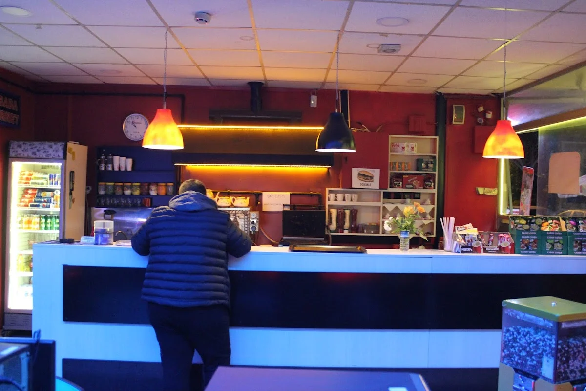 Parahat internet kafe