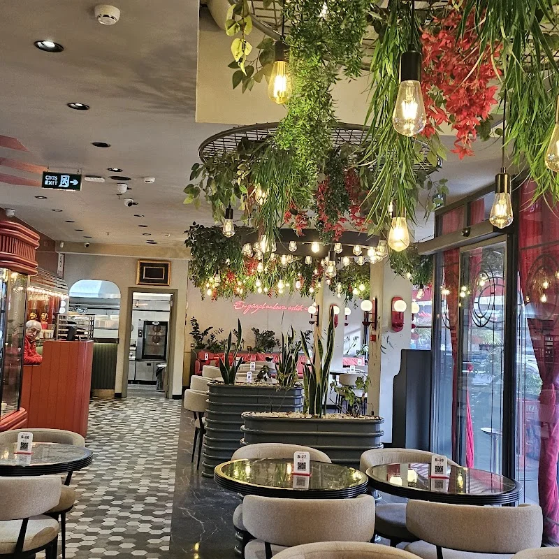 Mamy Bakery & Coffee Florya