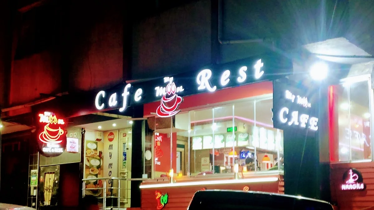 My Moon Cafe