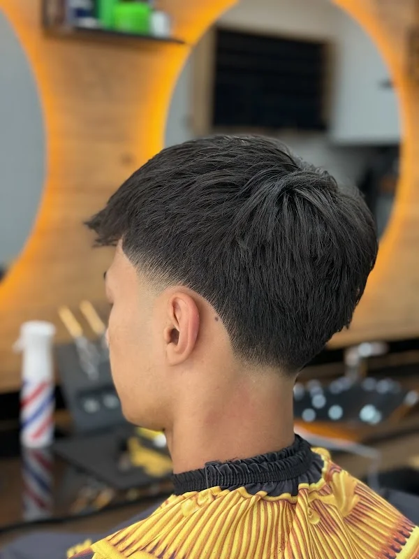 UUMUTT-X HAIR ARTIST