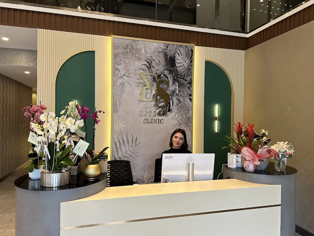 Estesie Clinic | İstanbul Medikal Estetik Merkezi Saç Ekimi Plastik Cerrahi Burun Dolgusu En iyi Naturel Botoks Klinik