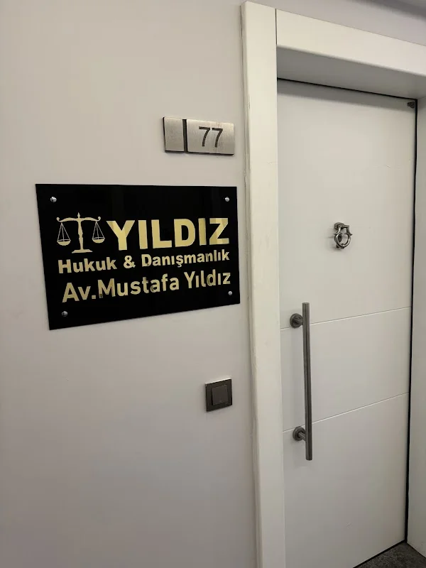 Avukat Mustafa Yıldız
