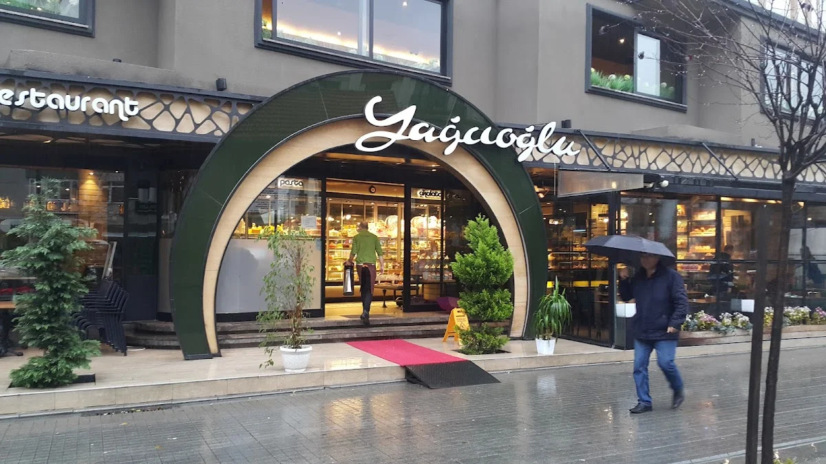 YAĞCIOĞLU PASTANELERİ