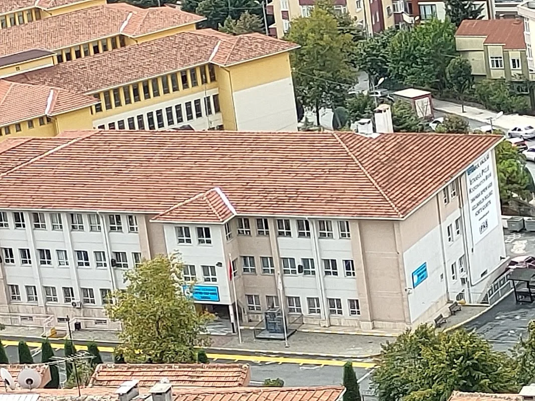 İstanbul - Küçükçekmece Öğretmen Yusuf Kardeş İlkokulu