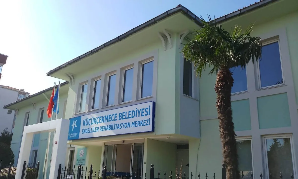 Özel Küçükçekmece Özel Eğitim Ve Rehabilitasyon Mer. - Küçükçekmece, İstanbul