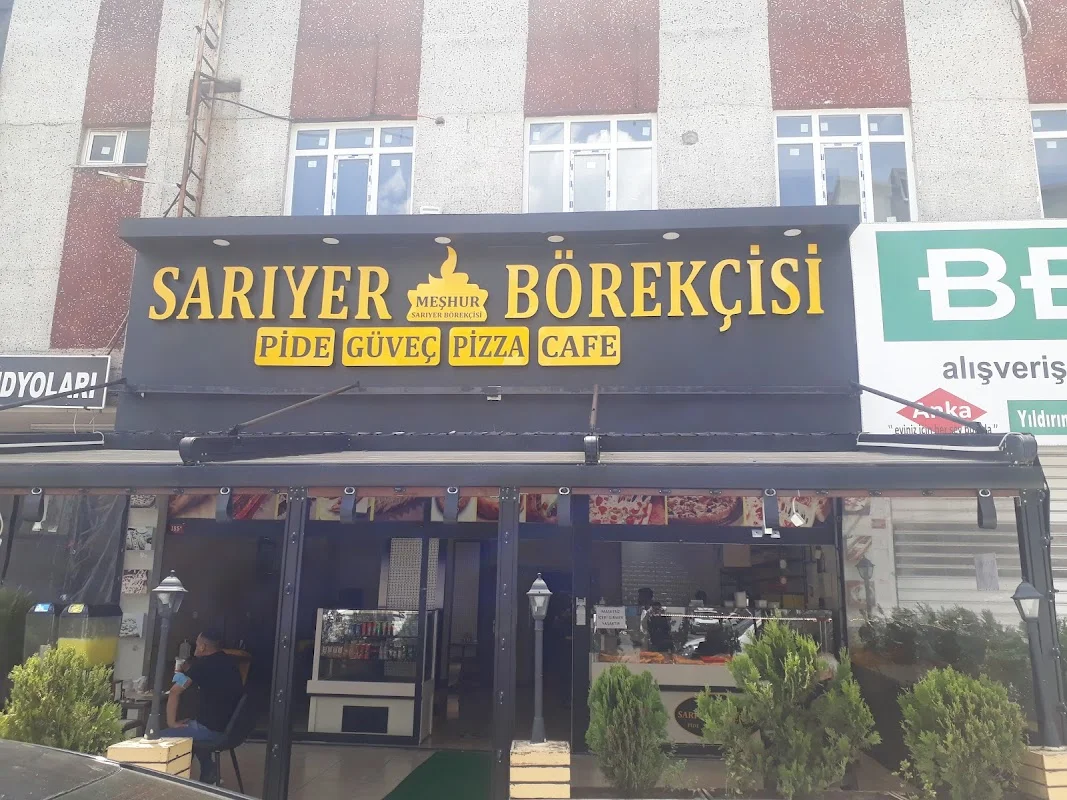 Meşhur Sarıyer börek ve pide