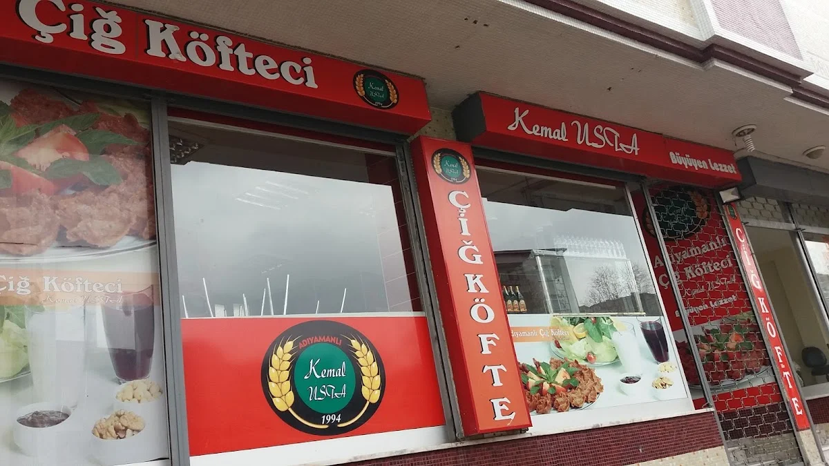 Adıyamanlı Çiğ Köfteci Kemal Usta