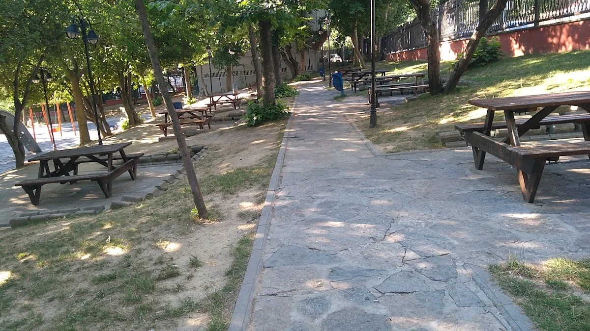 Barbaros Park Kafeterya
