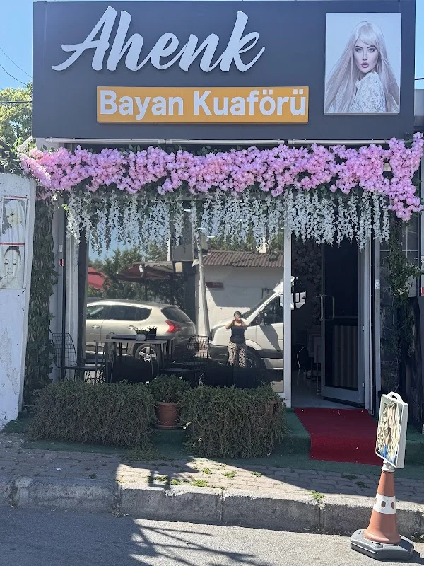 Ahenk Kuaför Salonu