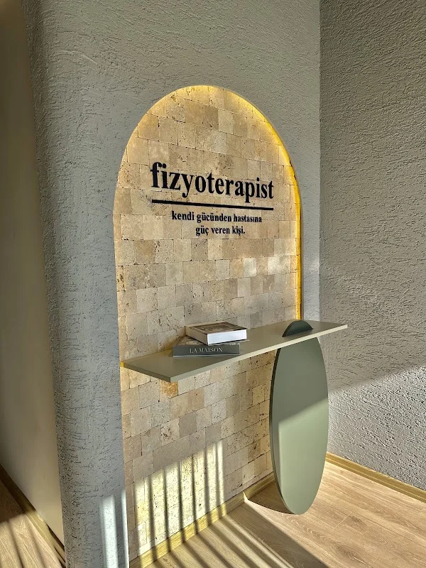 Fizyoterapist Elif Oğuz | Halkalı Fizik Tedavi Merkezi, Reformer Pilates, Manuel Terapi
