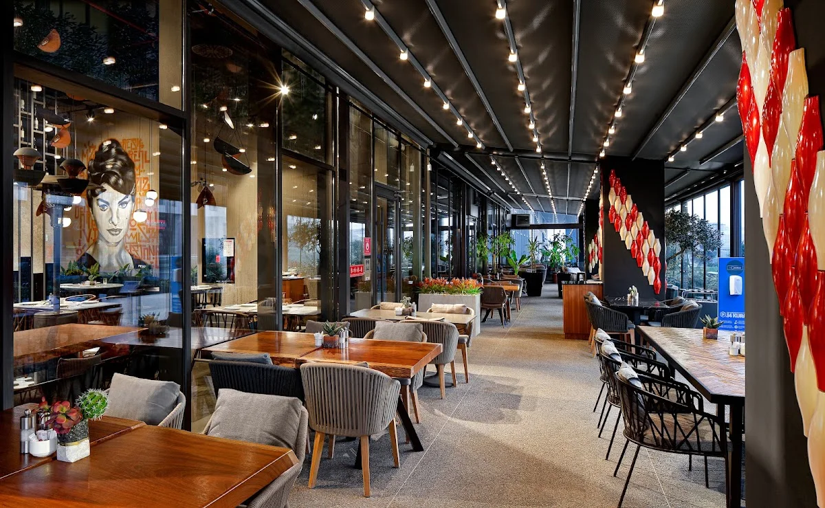 G Burger & G Italy