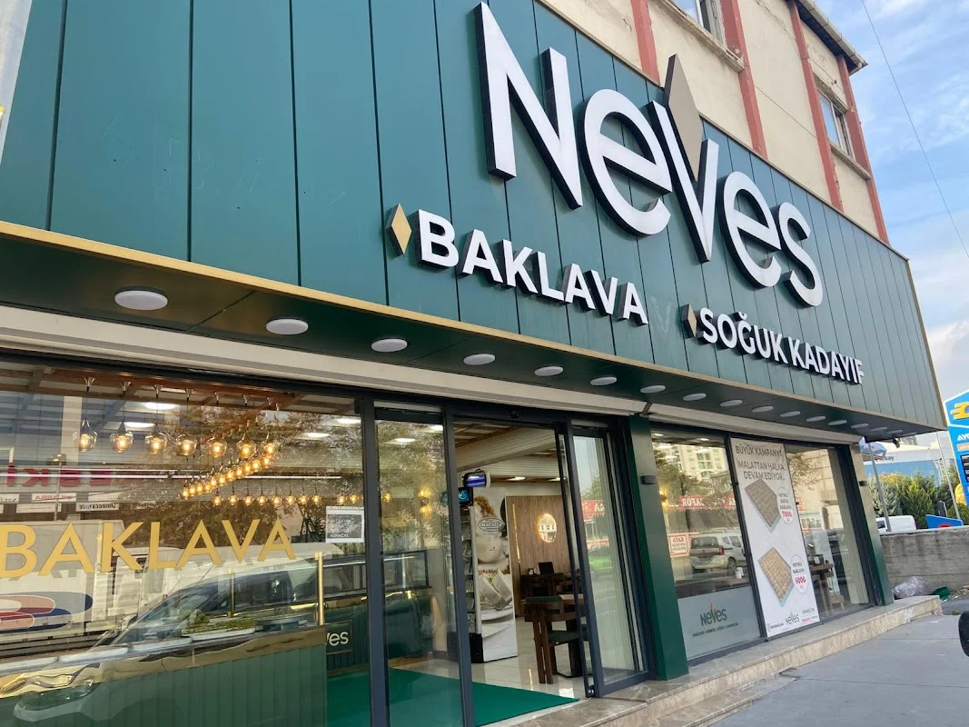 Neves Baklava & Soğuk Kadayıf