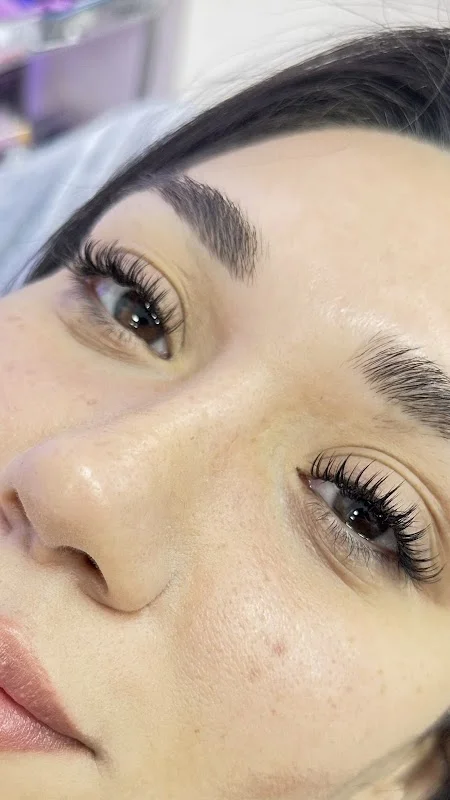 Pink Nail Studio | Halkalı Atakent | Protez Tırnak ve İpek Kirpik