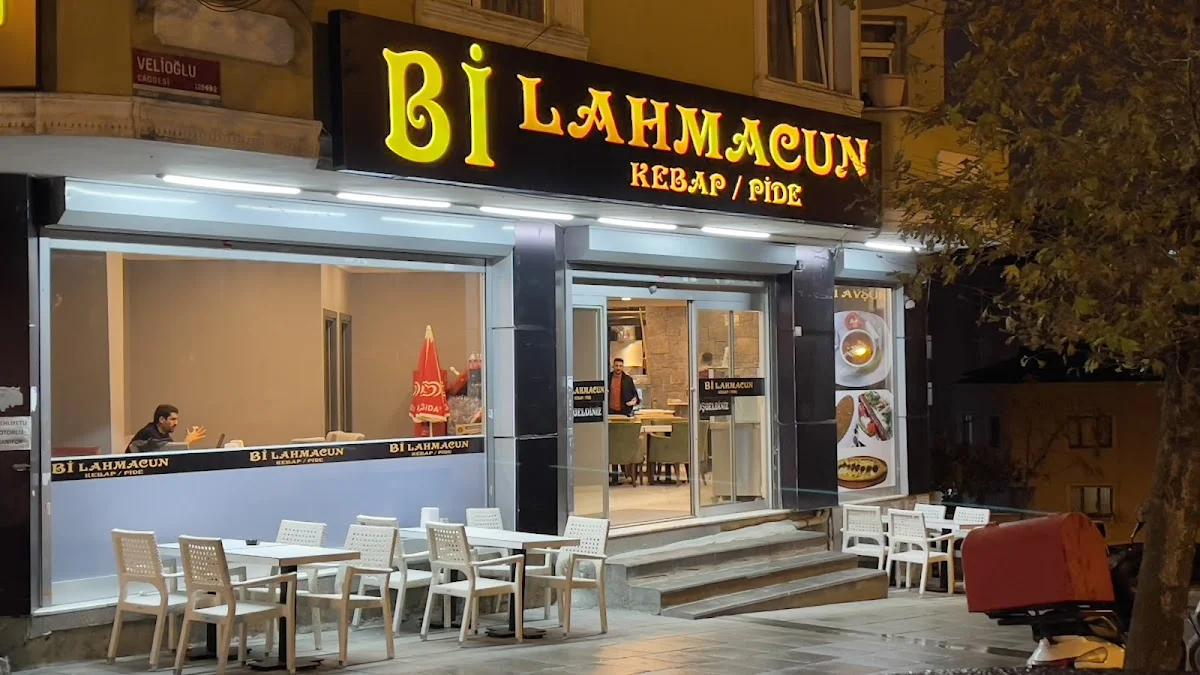 Bir tat lahmacun