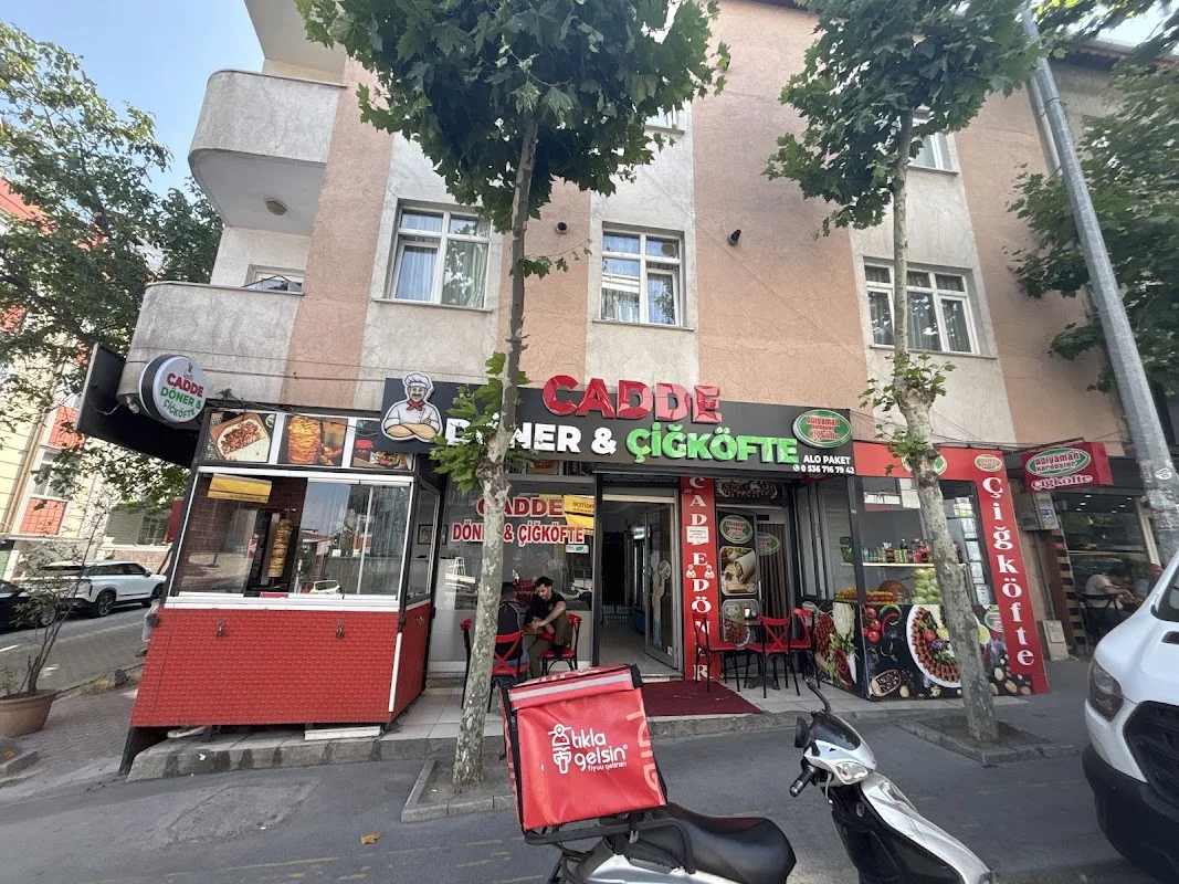 Cadde döner ve çiğköfte