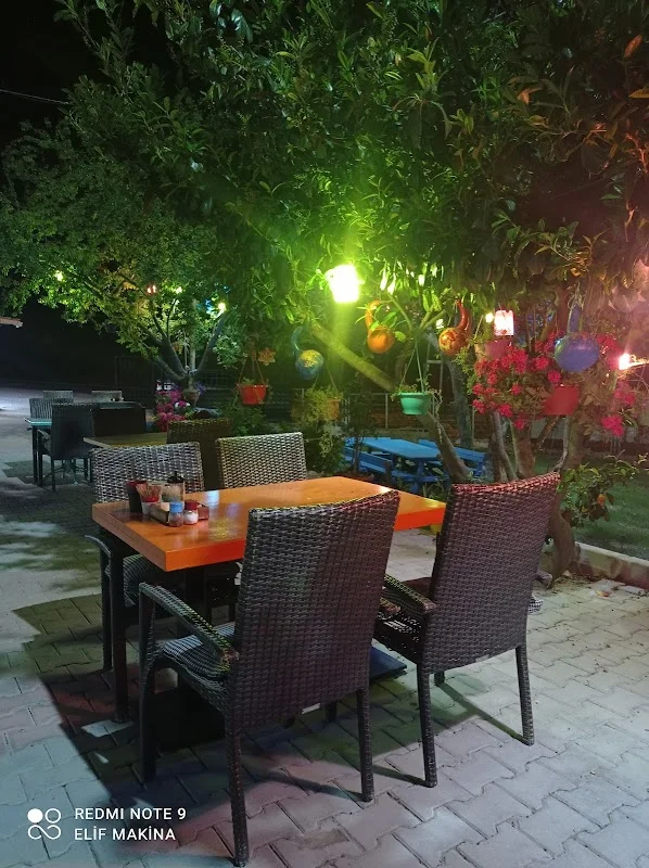 bizim bahçe kahvaltı ızgara ve ev yemekleri
