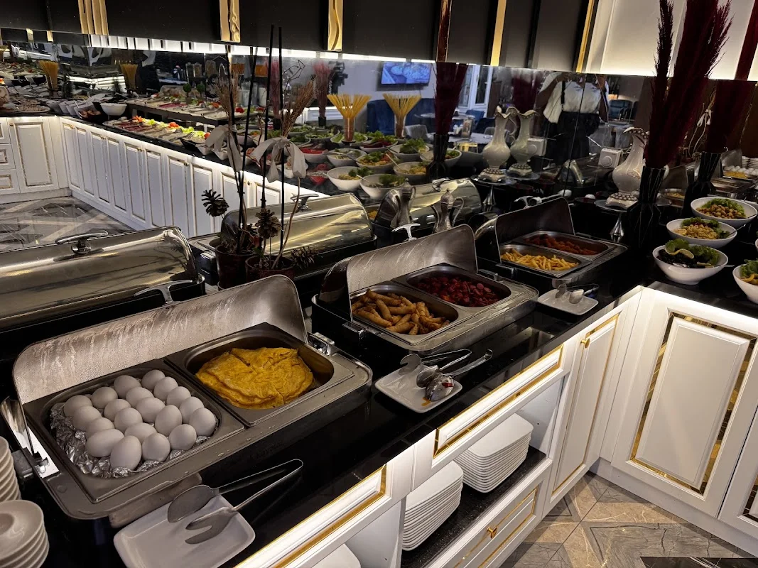 Cafe De Brasso & Restaurant