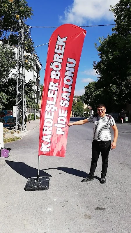 Kardeşler pastane