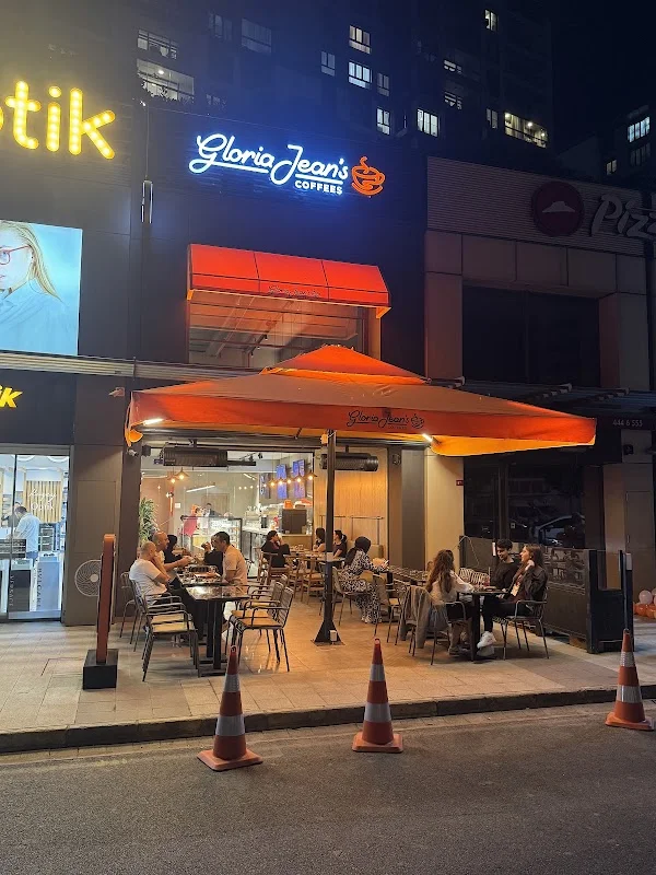 Gloria Jean's Coffees - Başakşehir Nida Park Şubesi