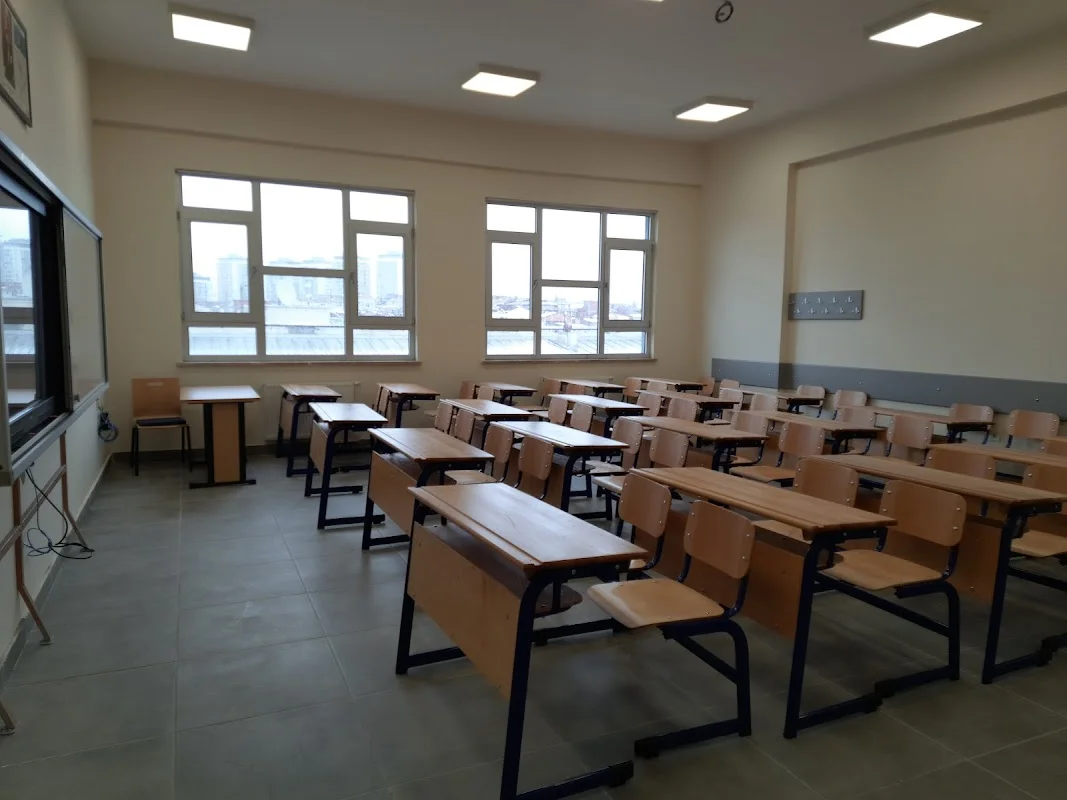 Vefa Poyraz Anadolu Lisesi