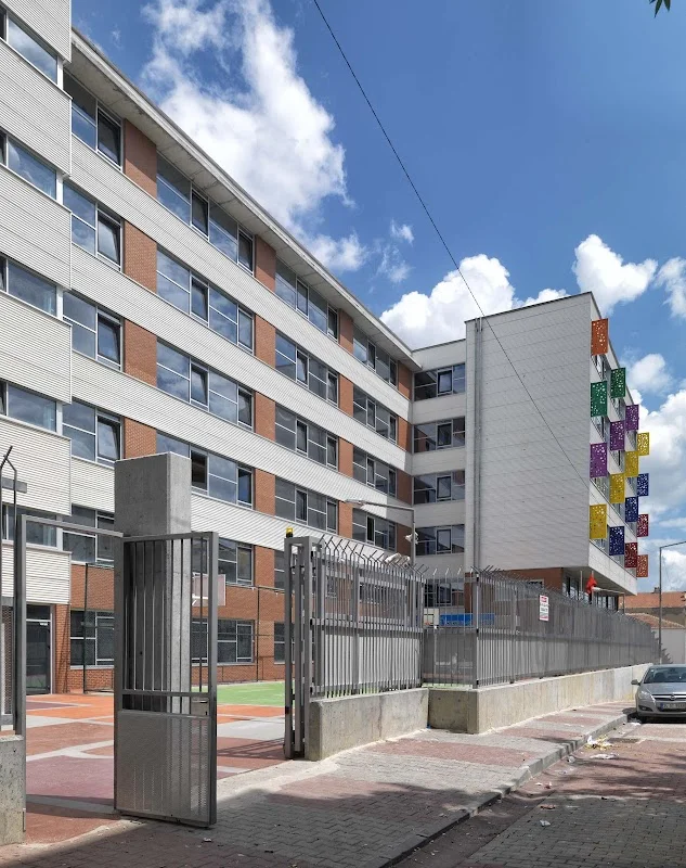 Aliya İzzet Begoviç İlkokulu