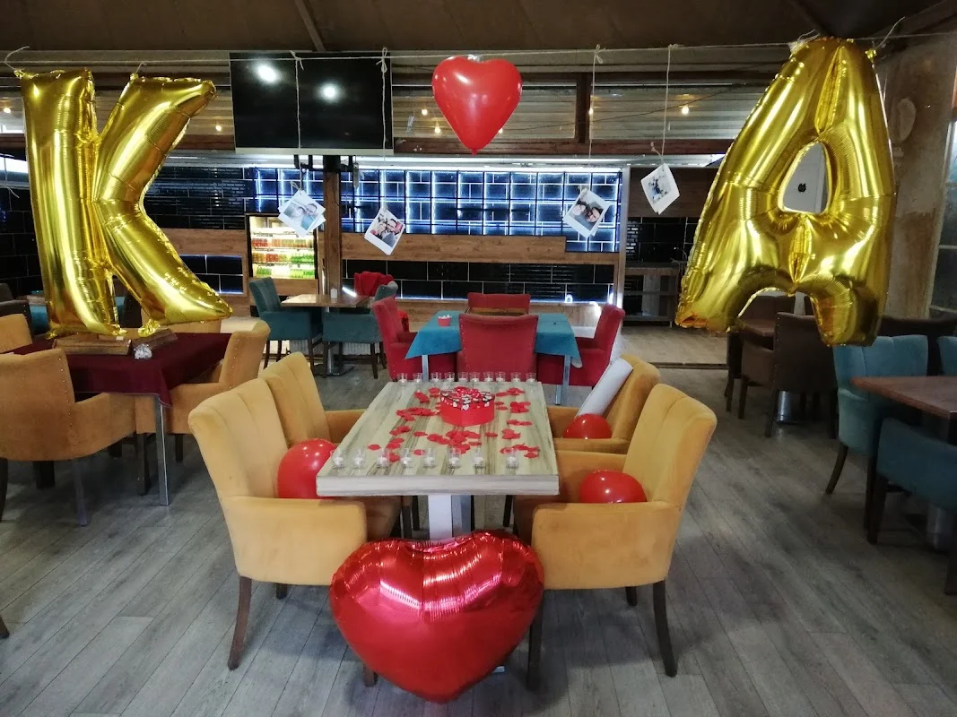 Paradise Cafe Saklı Bahçe Restaurant & Nargile