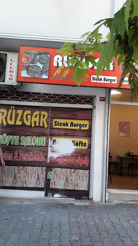 Rüzgar Köfte Salonu