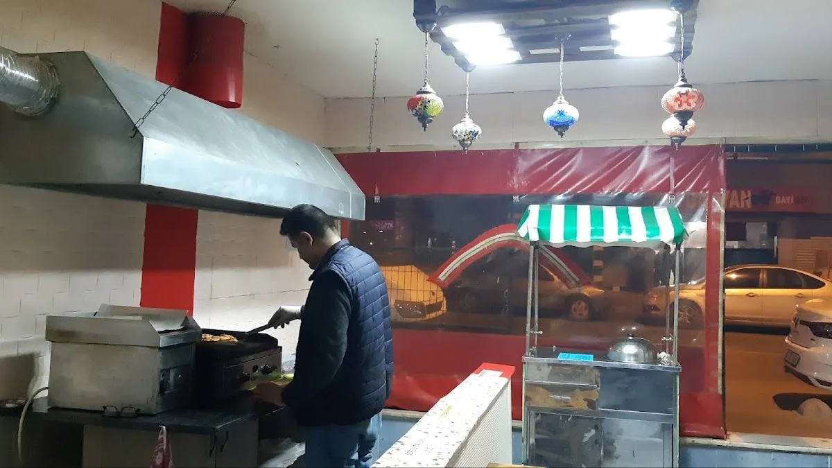 Köfteci: M