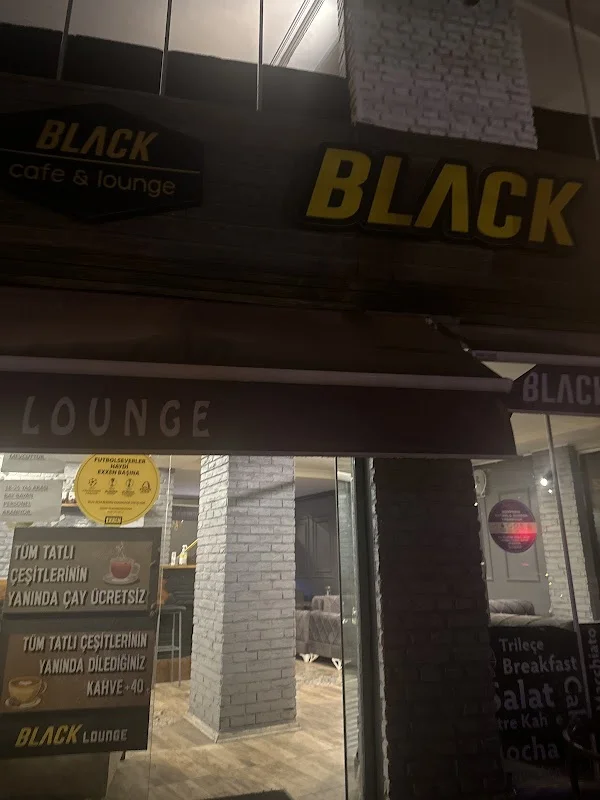 Black Cafe & Lounge