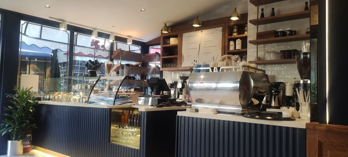 Alp Coffee & Bakery