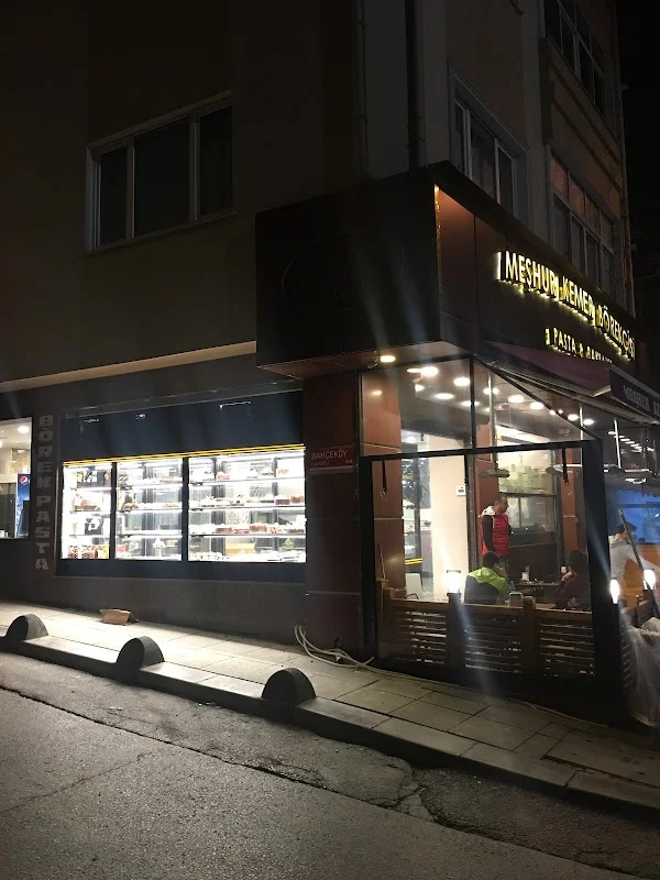 Meşhur Kemer Börek Ve Pasta Salonu