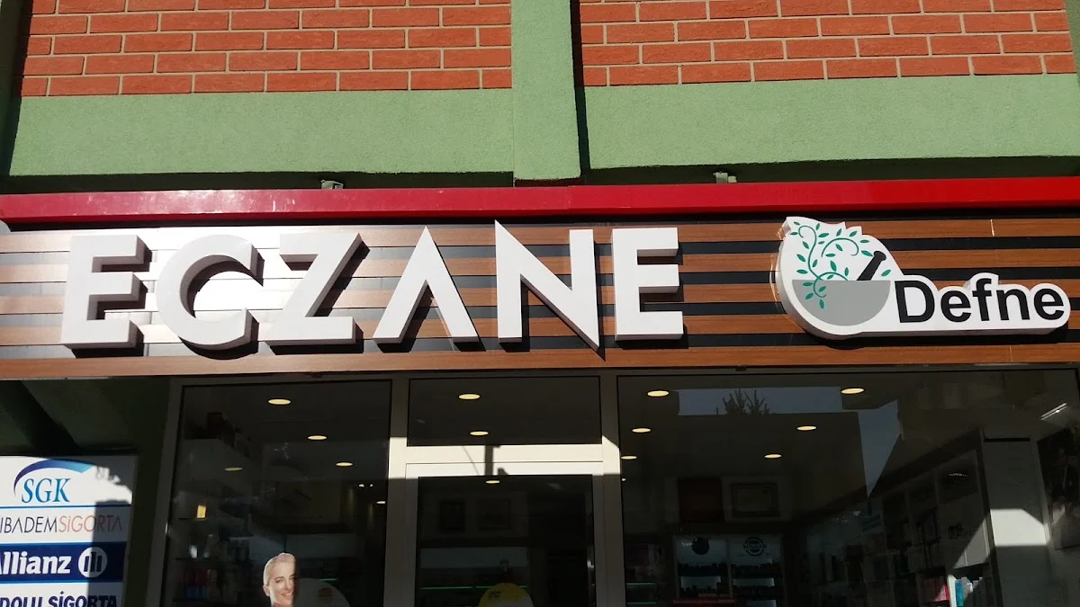 Defne Eczanesi