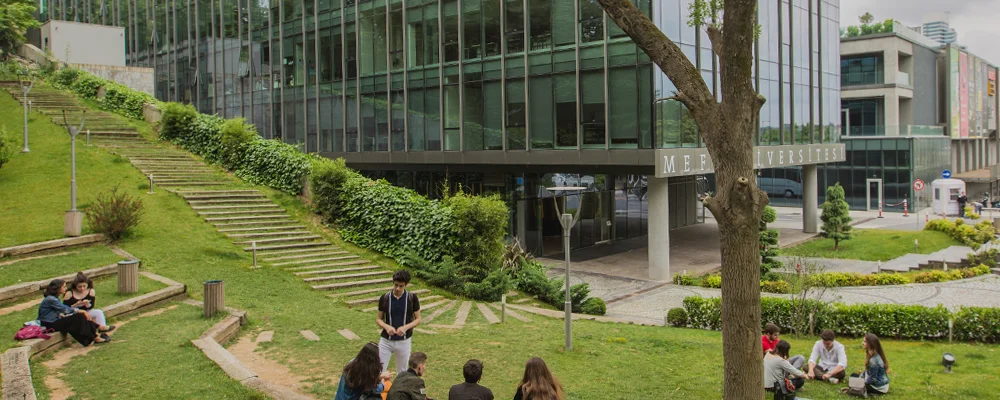 MEF Üniversitesi