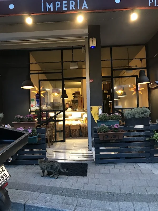 Meringue Cake Shop