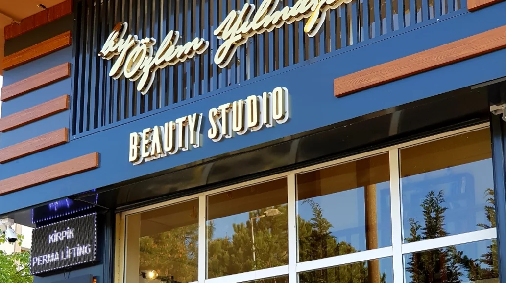 By Özlem Yılmaztürk Beauty Studio - Kağıthane, İstanbul