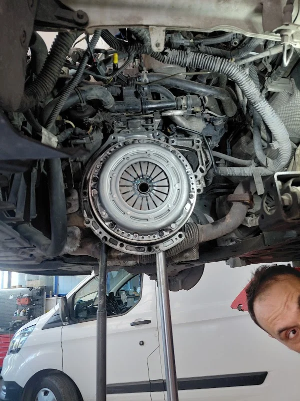 Ford Teknik Otomotiv