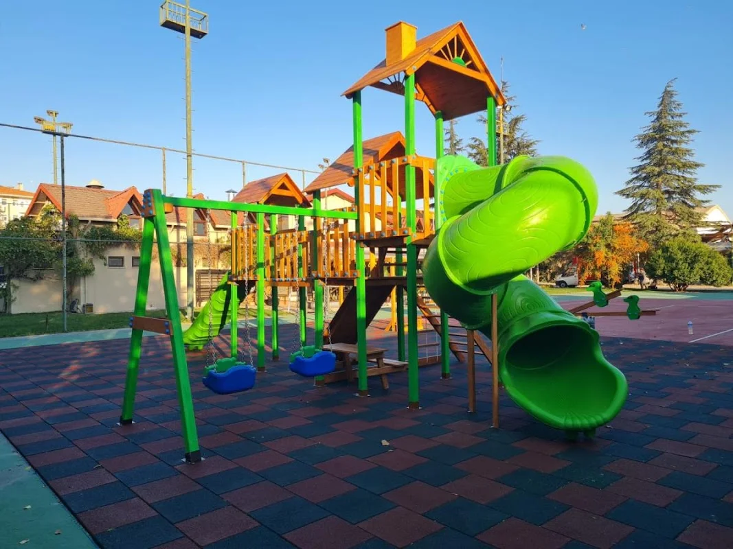 Anaokulu Kurulumu Park Bahçe Tamirat Tadilat