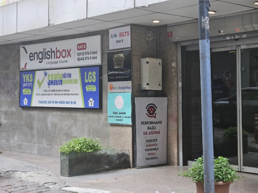 Englishbox Yabancı Dil Kursu - Mecidiyeköy Şubesi